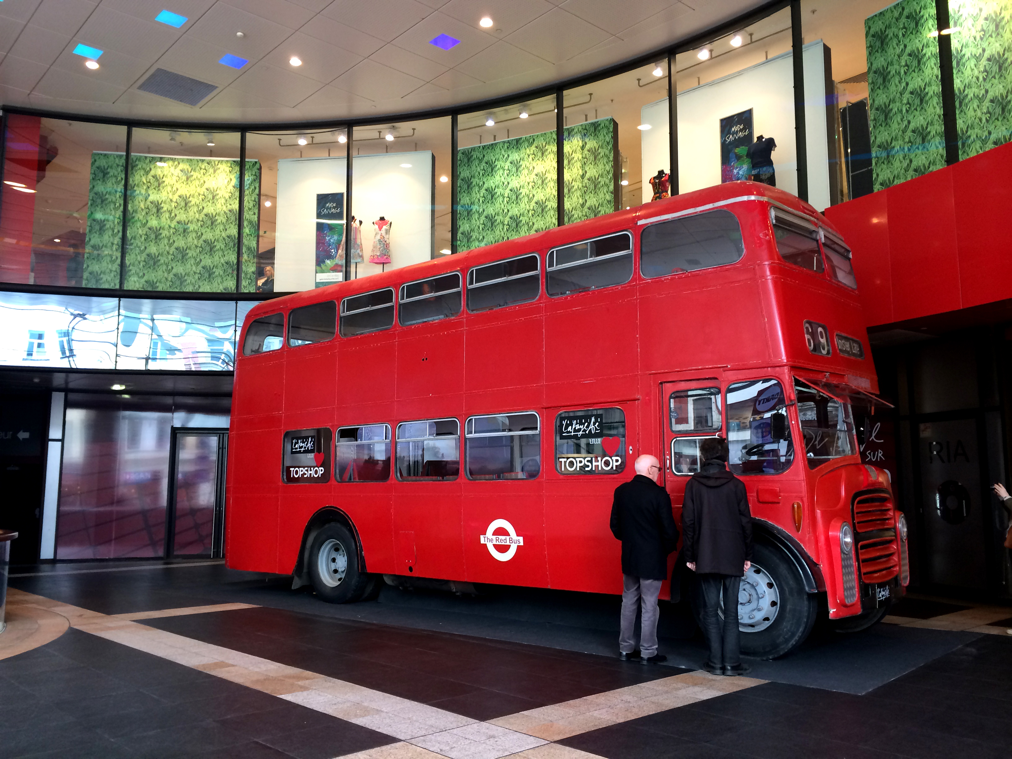 The Red Bus - Kate Moss - Topshop