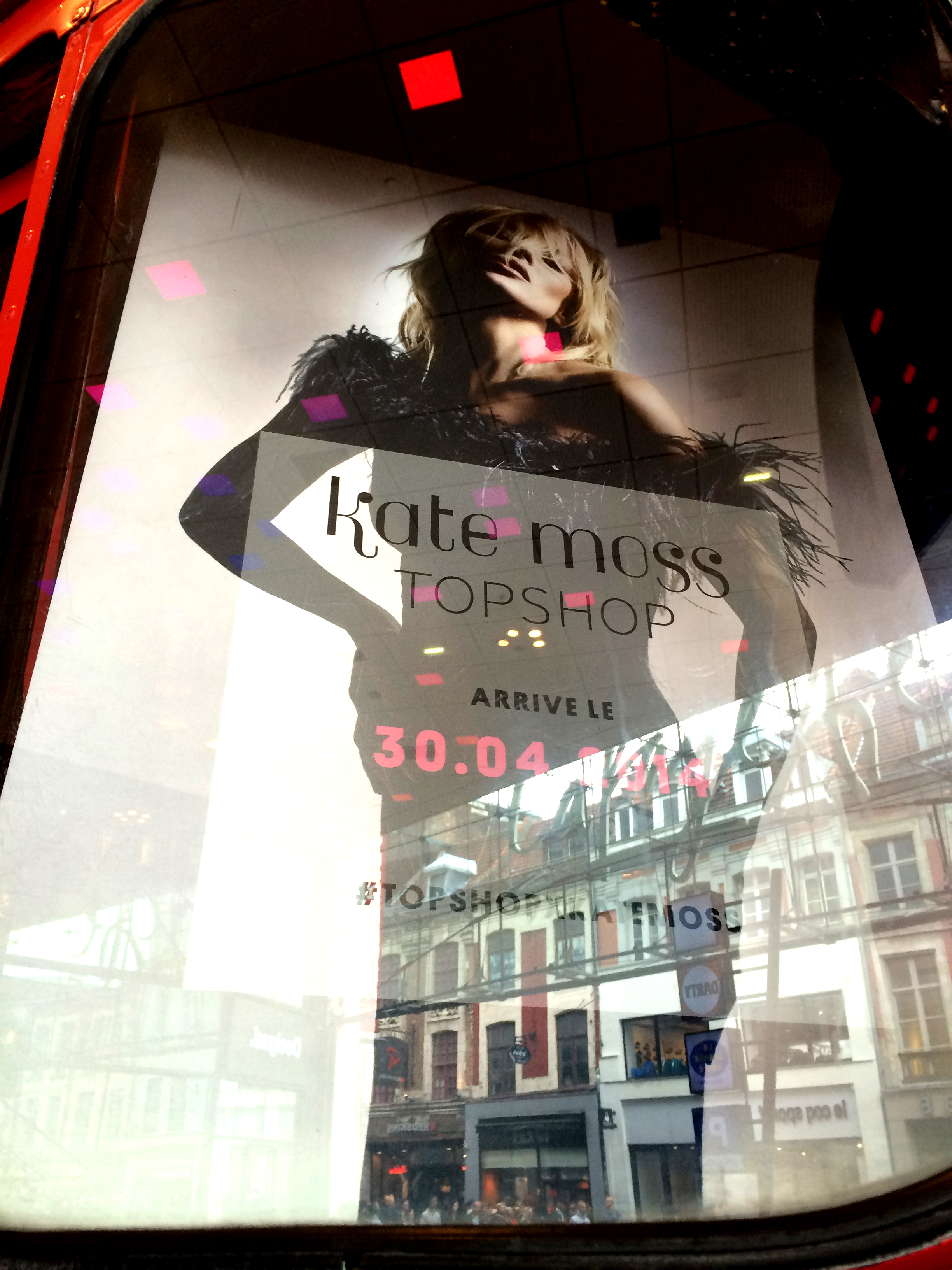 The Red Bus - Kate Moss - Topshop - Galeries Lafayette - Lille