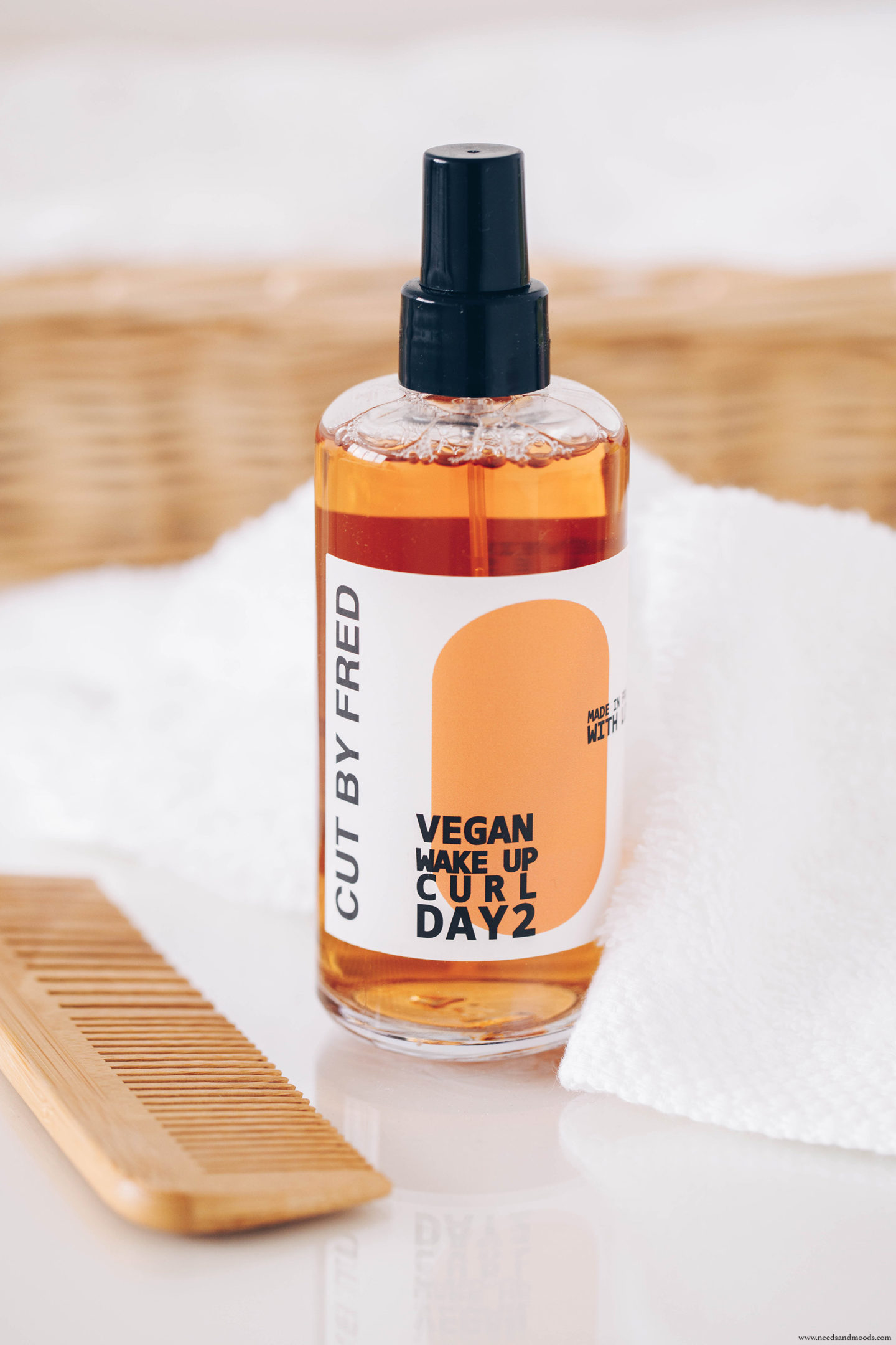 cut by fred vegan curl spray day 2 spray pour cheveux boucles