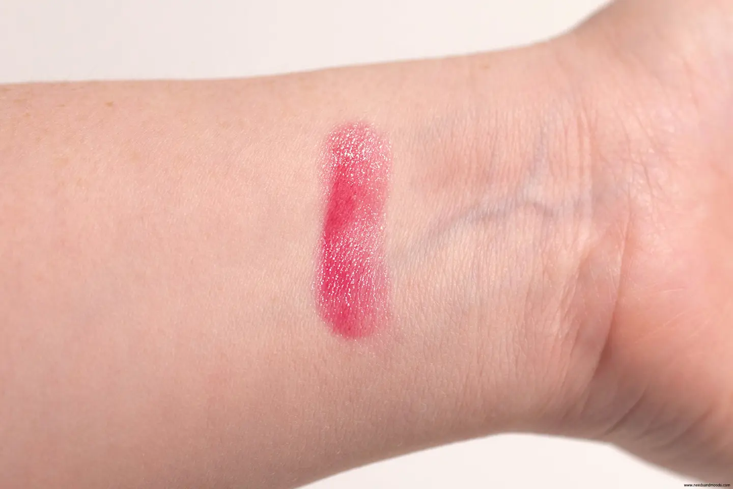 augustinus bader the tinted balm swatch